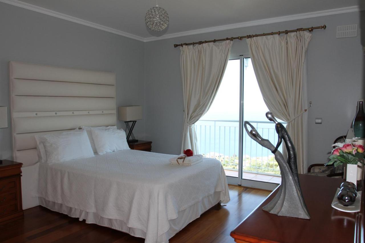 Villa Abreu - A Wonderful Ocean View Calheta  Exteriör bild
