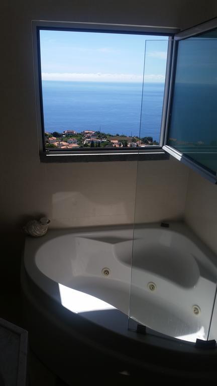 Villa Abreu - A Wonderful Ocean View Calheta  Exteriör bild