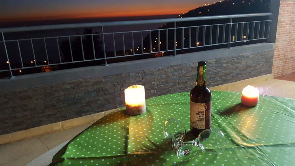 Villa Abreu - A Wonderful Ocean View Calheta  Exteriör bild